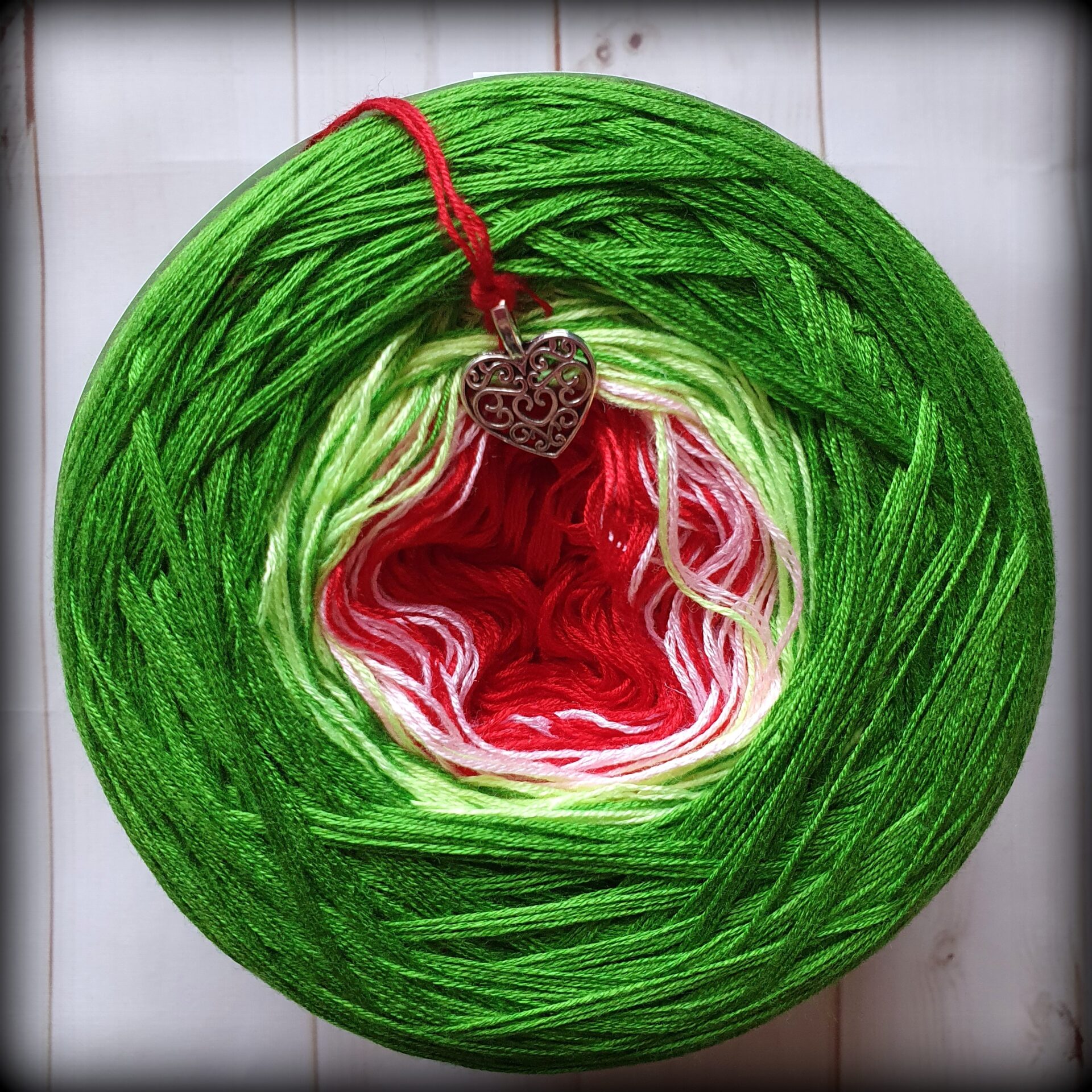 M430-scarlet-rose-chartreuse-shamrock