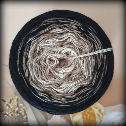 MR309-lace-peanut-jetblack