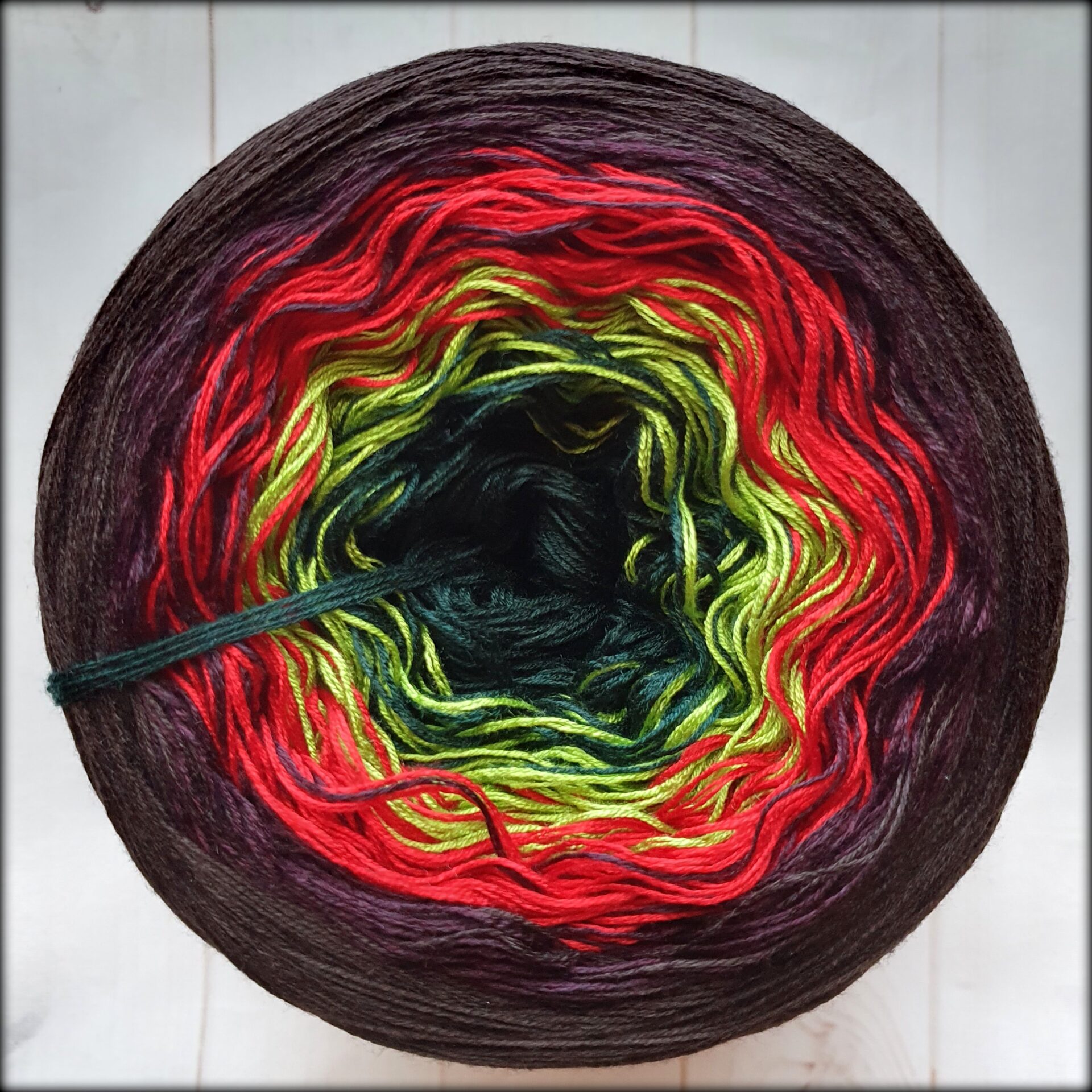 MZ504-pine-pear-scarlet-mulberry-chocolate